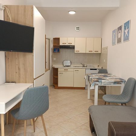 Apartments Jelovac Porec Exterior photo