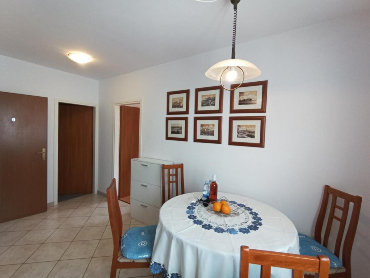 Apartments Jelovac Porec Exterior photo