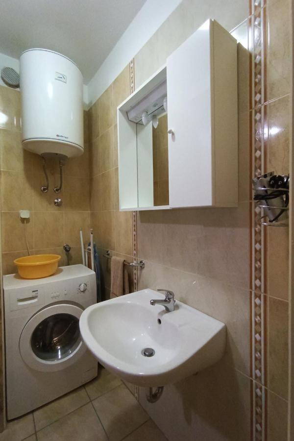 Apartments Jelovac Porec Exterior photo