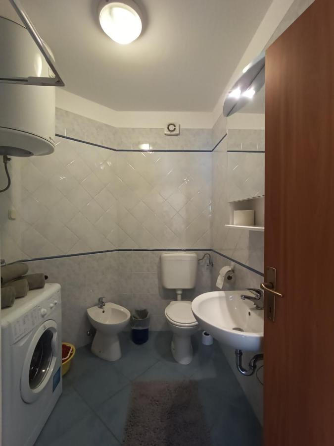 Apartments Jelovac Porec Exterior photo